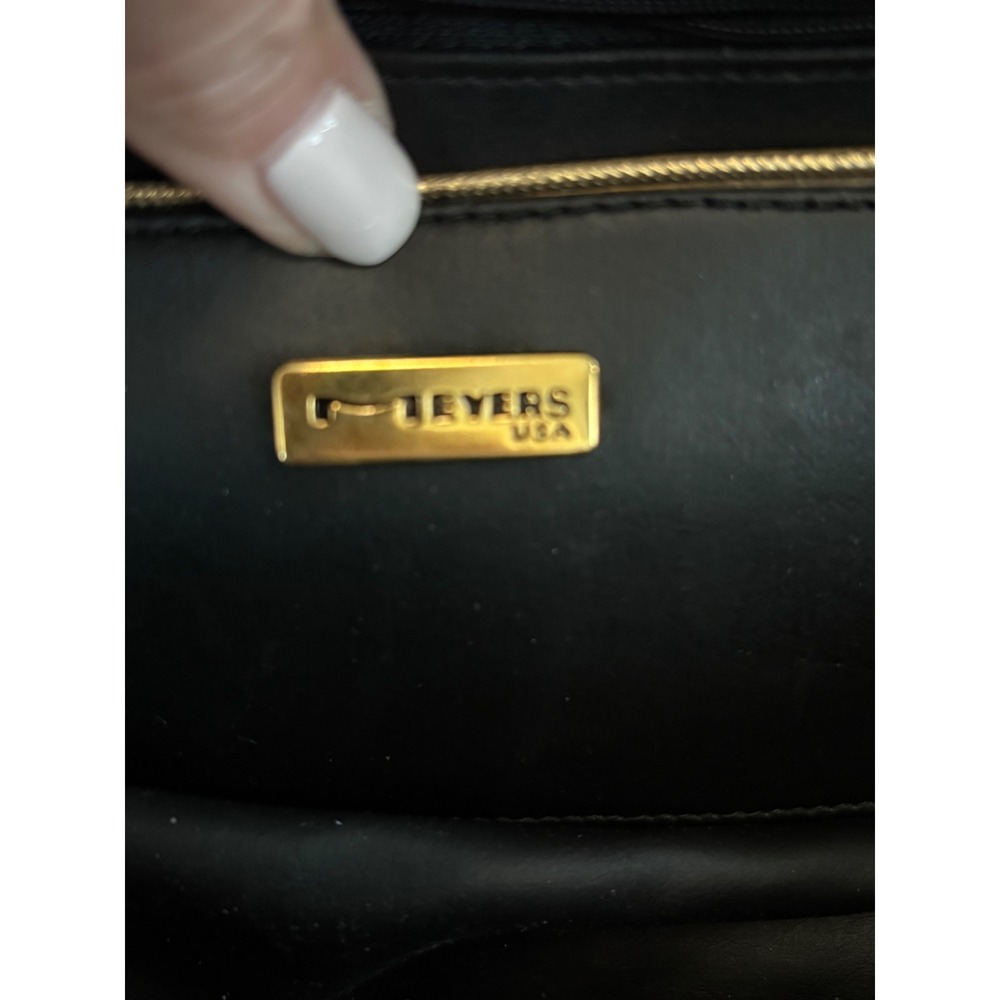 Vintage Meyers Quilted Shoulder Bag Eggplant Color Gold Accent Purse‎ USA Made - Picture 5 of 9